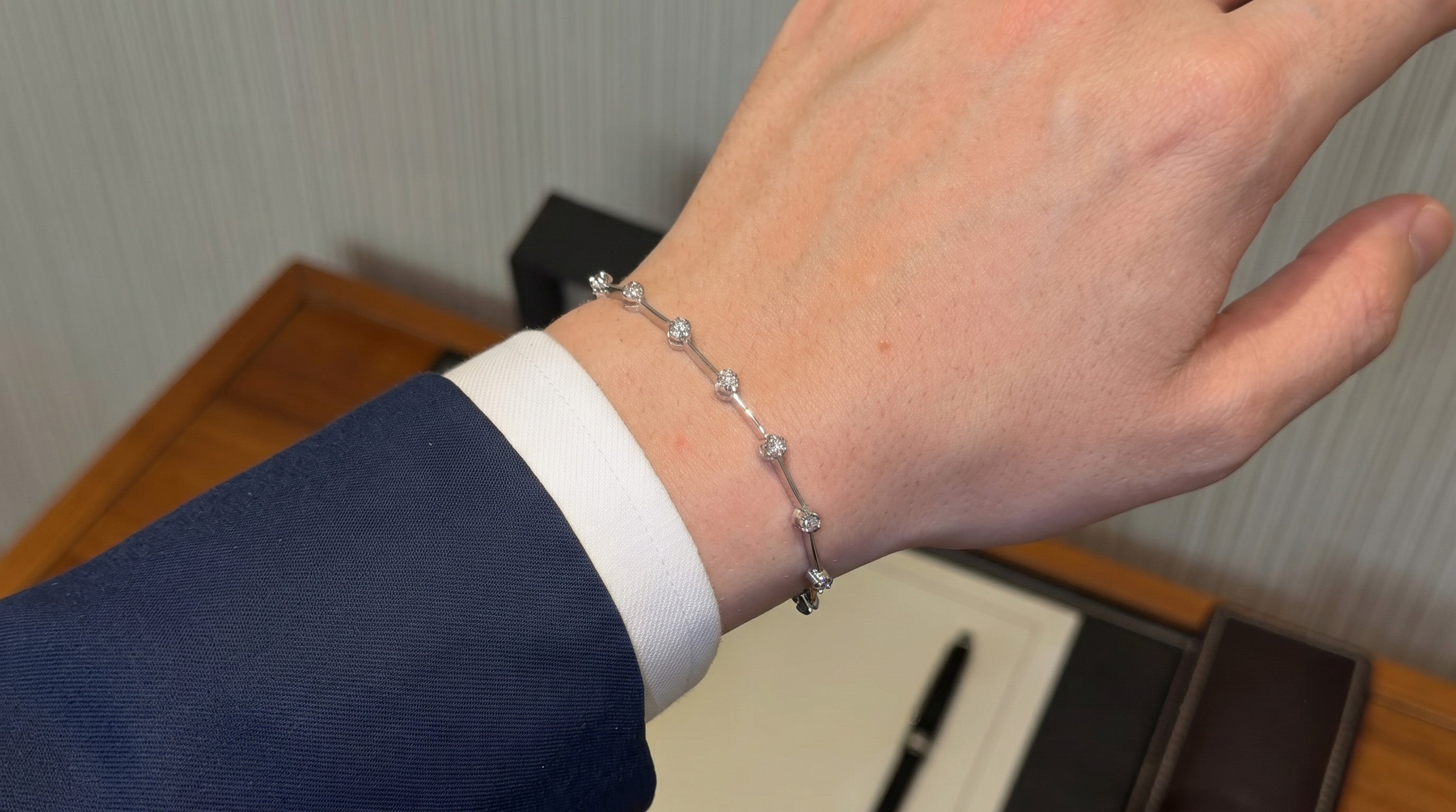 Pulseira Riviera Fio Faca com Diamantes Naturais