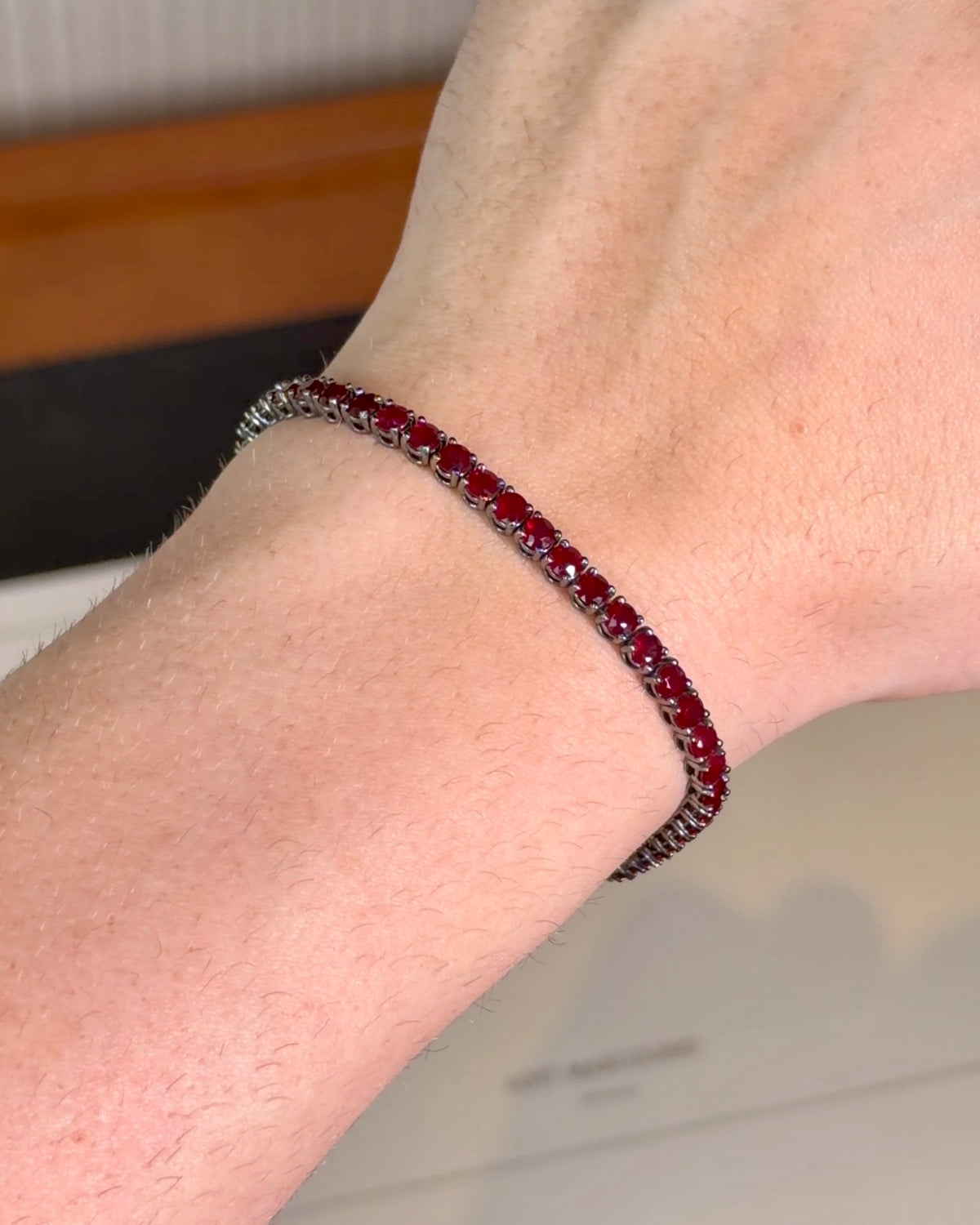 Pulseira Riviera em Ouro 18k e Rubis 3.5mm 15pts