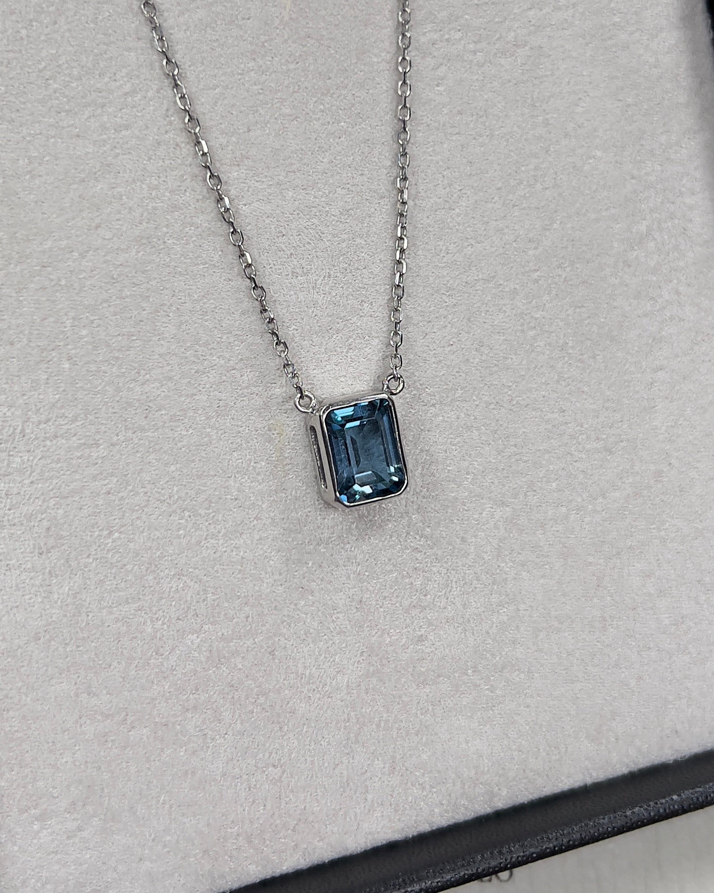 Colar Frame - London Blue