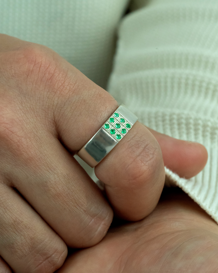 Anel Neuf - Esmeralda