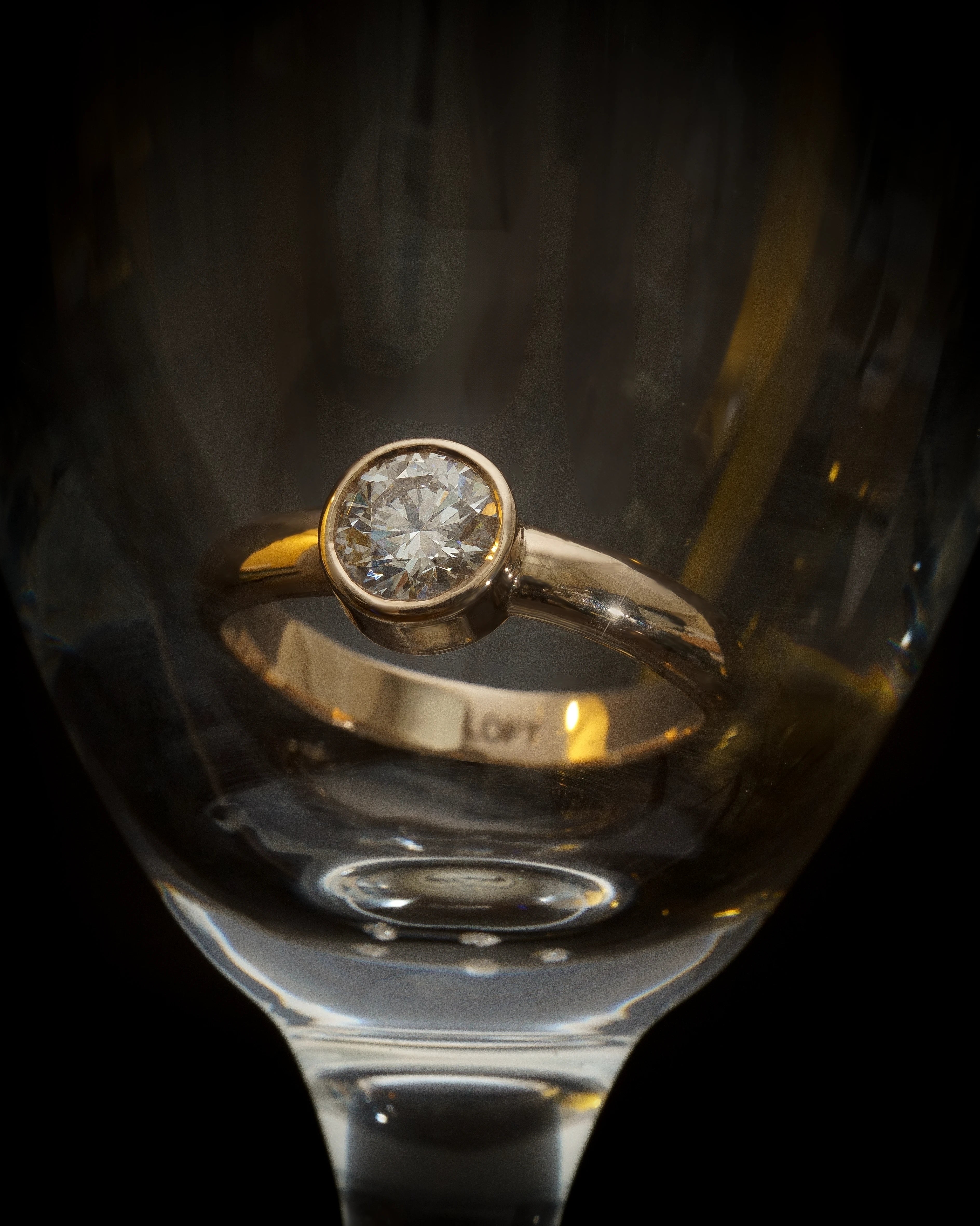Anel Aspen em Ouro Imperial 18k com Diamante 1ct