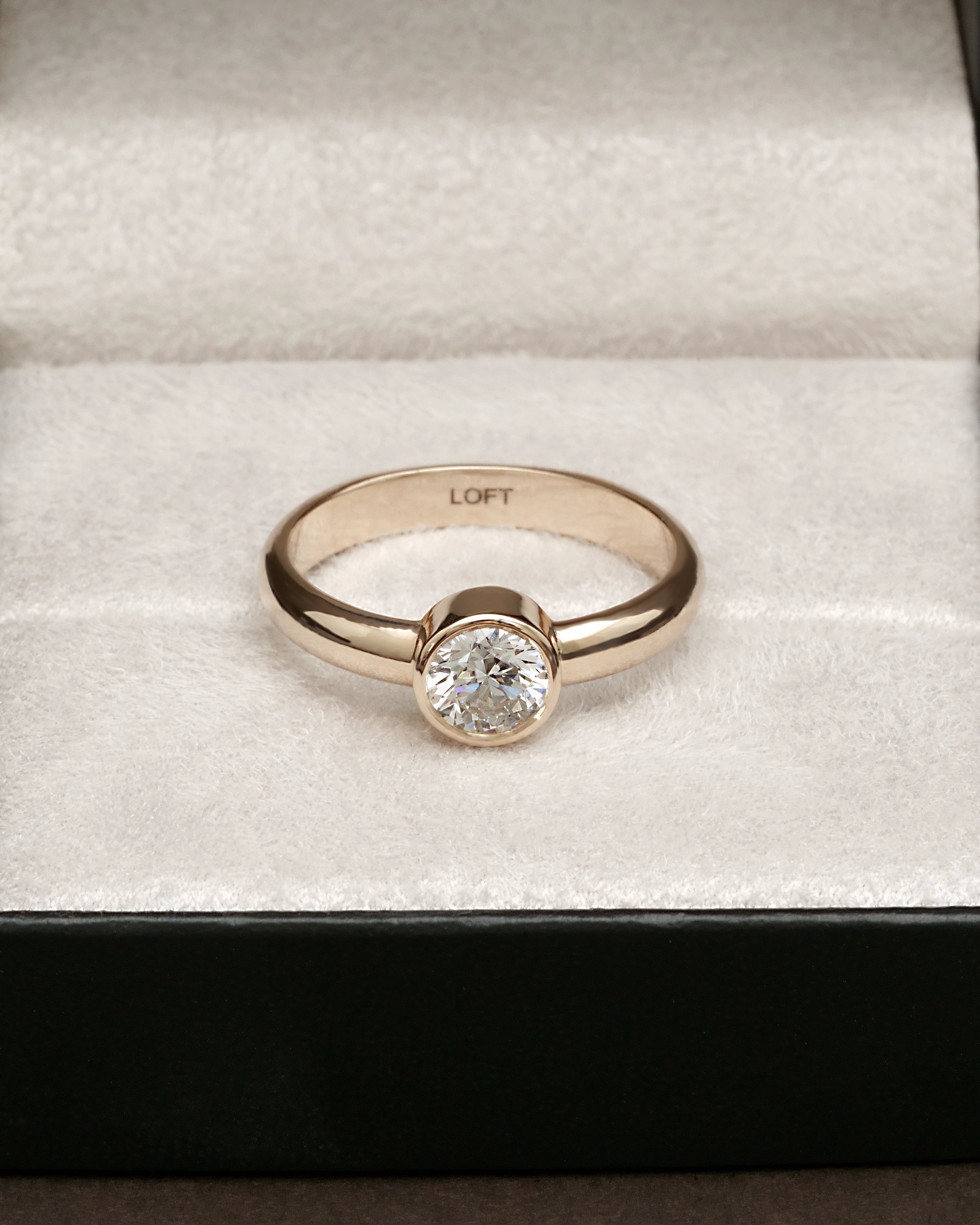 Anel Aspen em Ouro Imperial 18k com Diamante 1ct